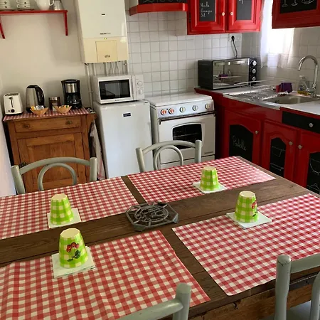 Duplex La Maisonnette 1 - Parking Gratuit * Troyes
